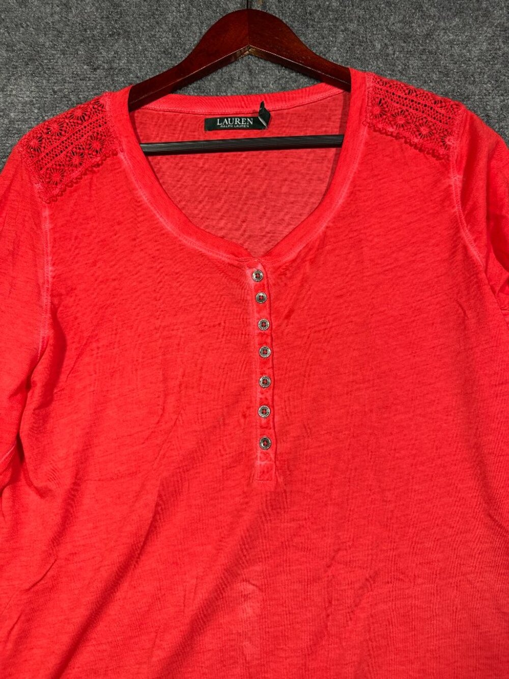 Lauren Ralph Lauren Top Womens Large Red Henley Lightweight Crochet Shoulder - Picture 4 of 7
